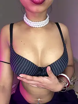 Hot-sexy222 online show from February 4, 2025, 3:00 am