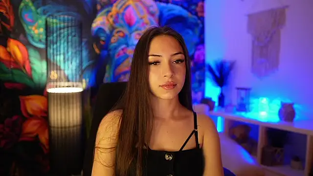 Briar Rose18 online show from March 13, 2025, 5:18 pm