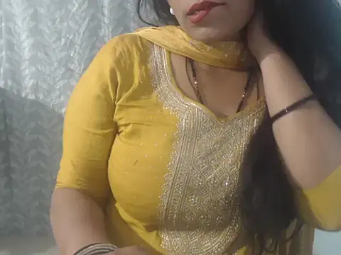 Snapshot of cute-priy chatting on February 27, 2025, 5:29 am cute-priy online show from February 27, 2025, 5:29 am