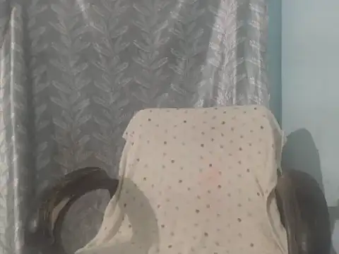 cute-priy online show from June 2, 2026, 6:02 am