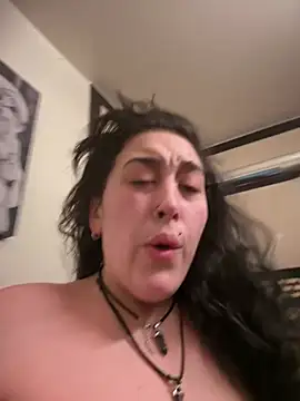 ThicBunz online show from February 28, 2026, 2:39 pm