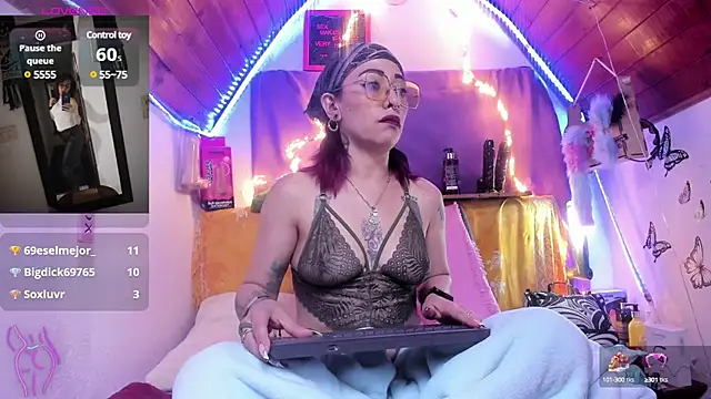 Snapshot of staacy37 chatting on March 18, 2025, 7:44 am staacy37 online show from March 18, 2025, 7:44 am