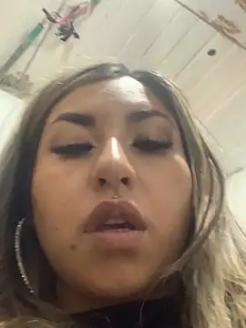 Snapshot of Khalyk_G chatting on December 13, 2024, 6:10 am Khalyk G online show from December 13, 2024, 6:10 am