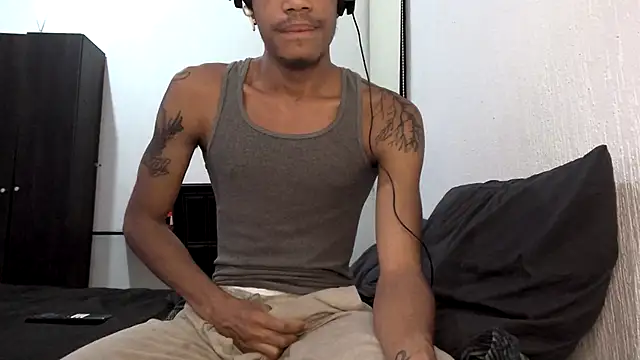 Skinnyblackman online show from March 10, 2026, 4:49 am