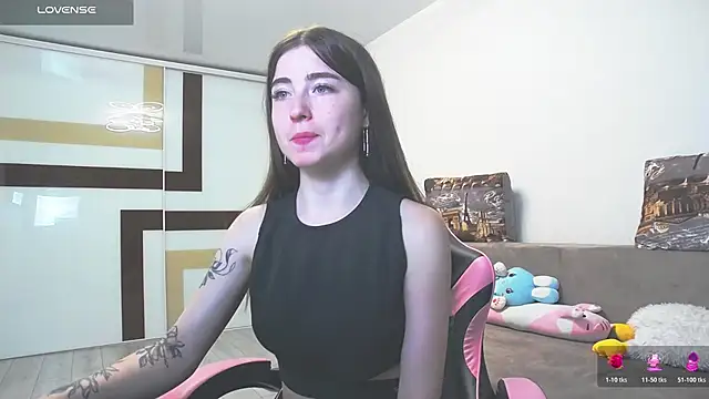 Luxuryalma online show from June 19, 2026, 6:58 pm