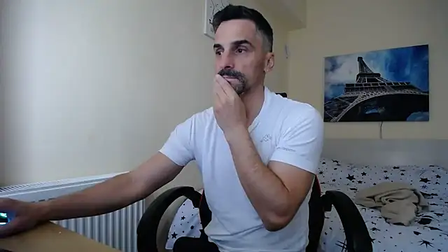 amydamarw online show from March 30, 2026, 6:04 am