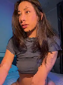 Sophiehii online show from May 13, 2026, 9:49 am