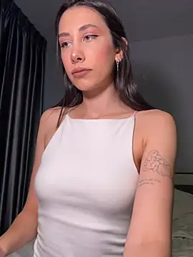 Snapshot of Sophiehii chatting on February 11, 2025, 10:25 am Sophiehii online show from February 11, 2025, 10:25 am