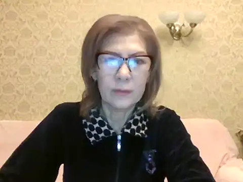 Snapshot of Elegant00Lady chatting on January 15, 2025, 6:19 pm Elegant00Lady online show from January 15, 2025, 6:19 pm