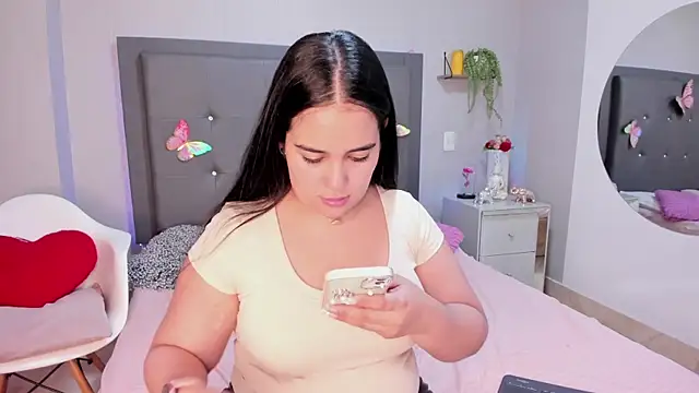 emma lye online show from July 3, 2026, 7:53 pm