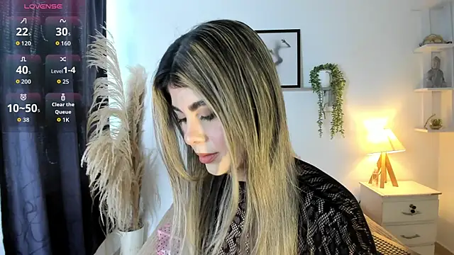 Abigail 29 online show from November 30, 2025, 11:55 am