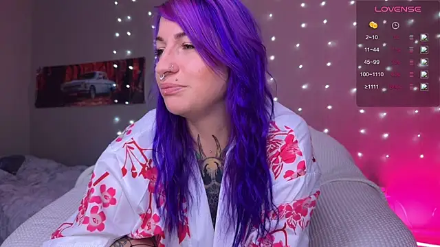 Tanya Acid online show from July 28, 2026, 6:32 am