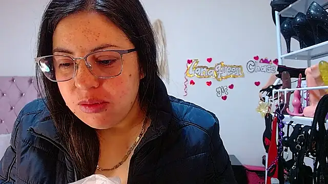 lanaqueen699 online show from October 21, 2025, 12:26 pm