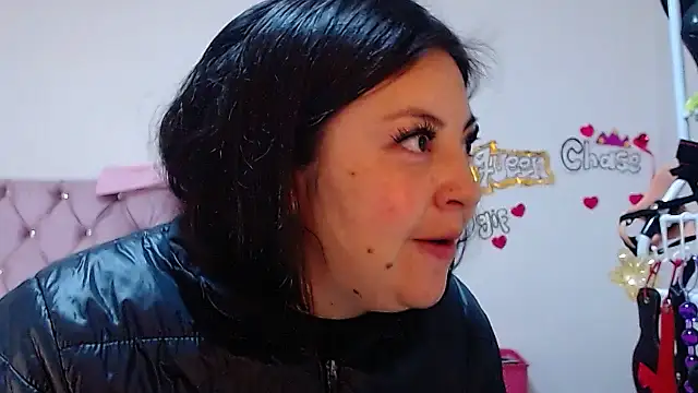 lanaqueen699 online show from November 5, 2025, 12:19 pm