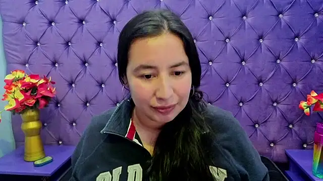 NaomyPrinces online show from October 22, 2025, 2:05 pm