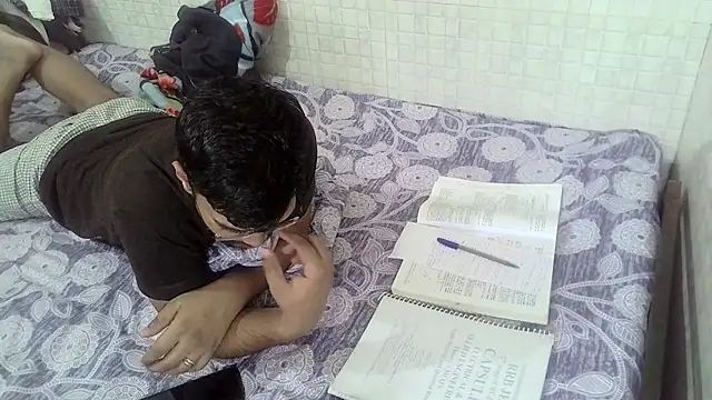 Snapshot of bigvorn6 chatting on April 6, 2026, 3:57 pm bigvorn6 online show from April 6, 2026, 3:57 pm