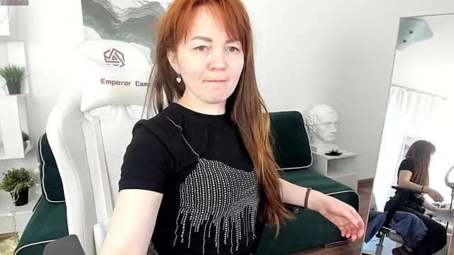 Snapshot of VanessaSmuth chatting on March 22, 2025, 1:54 am VanessaSmuth online show from March 22, 2025, 1:54 am