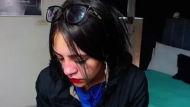 Snapshot of Violettasquirt chatting on February 26, 2026, 1:33 pm Violettasquirt online show from February 26, 2026, 1:33 pm