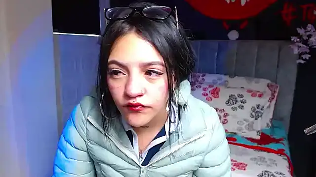 Snapshot of Violettasquirt chatting on January 19, 2026, 1:37 pm Violettasquirt online show from January 19, 2026, 1:37 pm