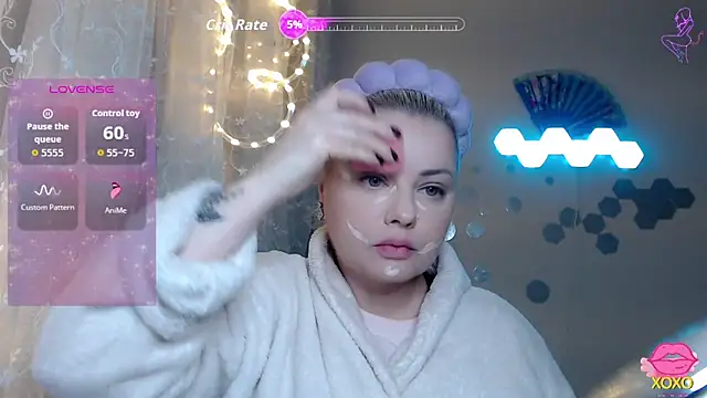 Snapshot of JewellKiss7 chatting on November 19, 2025, 12:10 am JewellKiss7 online show from November 19, 2025, 12:10 am