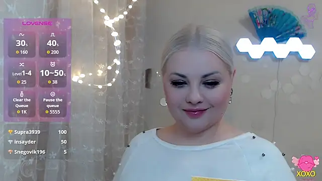 Snapshot of JewellKiss7 chatting on December 4, 2025, 7:02 pm JewellKiss7 online show from December 4, 2025, 7:02 pm