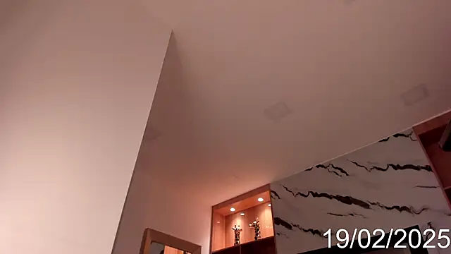 Snapshot of Isabel_Escorcia chatting on February 19, 2025, 8:33 am Isabel Escorcia online show from February 19, 2025, 8:33 am