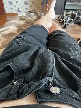 red red00 online show from March 19, 2026, 7:30 am