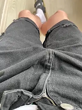 red red00 online show from March 6, 2026, 8:31 am