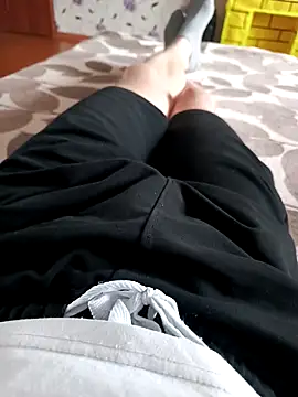 Snapshot of red_red00 chatting on February 10, 2025, 11:04 am red red00 online show from February 10, 2025, 11:04 am