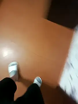 Snapshot of red_red00 chatting on March 12, 2025, 5:17 pm red red00 online show from March 12, 2025, 5:17 pm