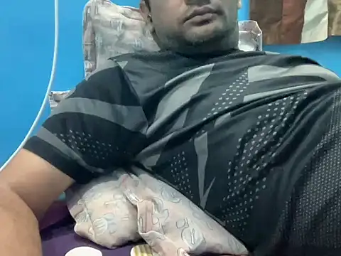 Snapshot of NiceBoy9099 chatting on February 2, 2026, 6:07 pm NiceBoy9099 online show from February 2, 2026, 6:07 pm