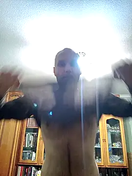 Pineapple04 online show from October 8, 2025, 8:09 pm