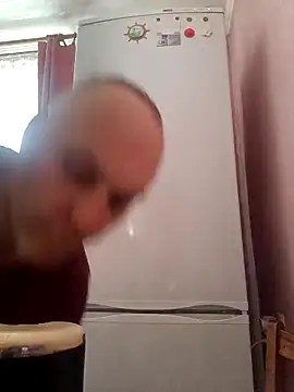 Snapshot of Pineapple04 chatting on February 2, 2026, 8:24 am Pineapple04 online show from February 2, 2026, 8:24 am