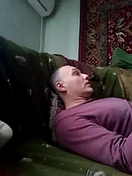 Pineapple04 online show from January 11, 2026, 7:37 am