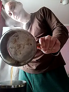 Snapshot of Pineapple04 chatting on February 14, 2026, 8:25 am Pineapple04 online show from February 14, 2026, 8:25 am