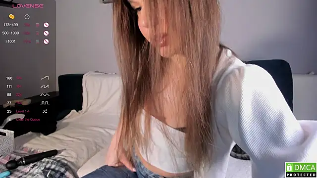 wwildfox online show from December 16, 2025, 6:23 pm