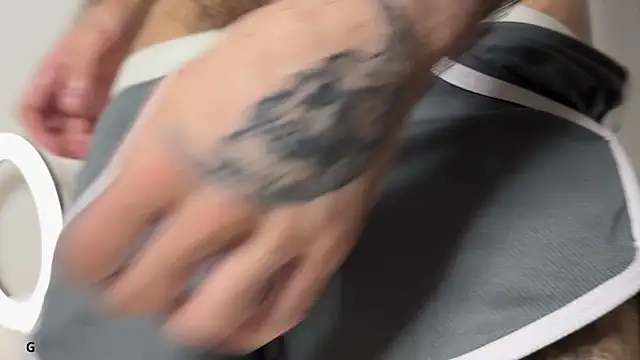 Snapshot of xteddy_bear chatting on December 17, 2025, 9:09 pm xteddy bear online show from December 17, 2025, 9:09 pm