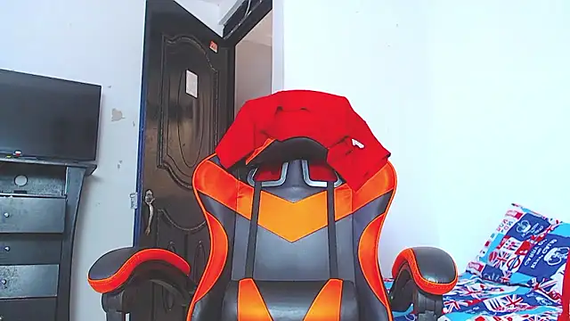 ADAM HOT online show from January 12, 2026, 9:41 pm