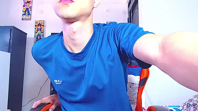 ADAM HOT online show from March 9, 2026, 9:07 pm