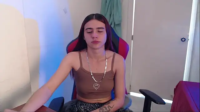 Maximesex online show from May 25, 2026, 1:32 pm