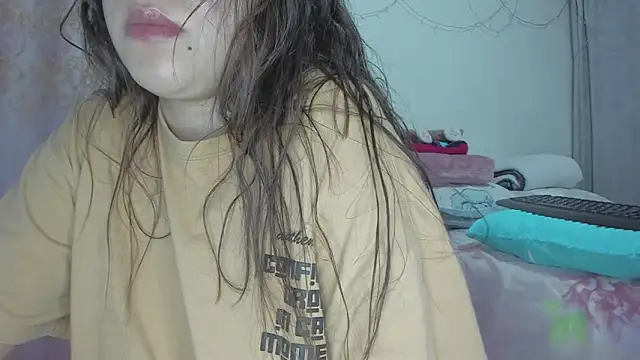 HARLEYNAPIER online show from March 8, 2026, 12:38 am