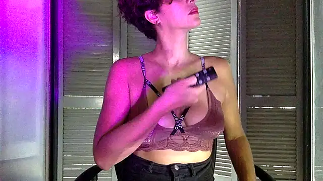 Snapshot of kidagasha chatting on February 11, 2025, 2:24 pm kidagasha online show from February 11, 2025, 2:24 pm