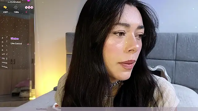 Soffimoon  online show from March 6, 2026, 8:59 pm