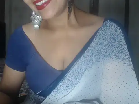 Snapshot of LustyShreya chatting on September 8, 2025, 5:23 pm LustyShreya online show from September 8, 2025, 5:23 pm