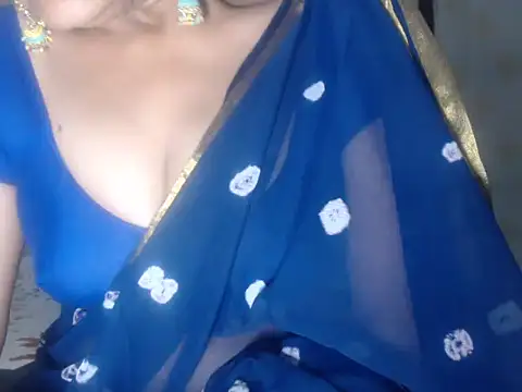 Snapshot of LustyShreya chatting on October 22, 2025, 5:01 pm LustyShreya online show from October 22, 2025, 5:01 pm