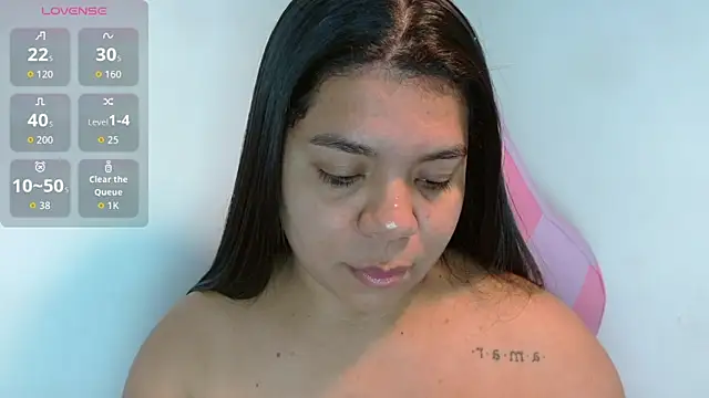 yulissa18 online show from March 10, 2026, 10:14 pm