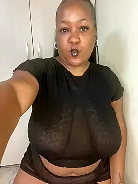 Missmoox24 online show from October 21, 2025, 10:36 am