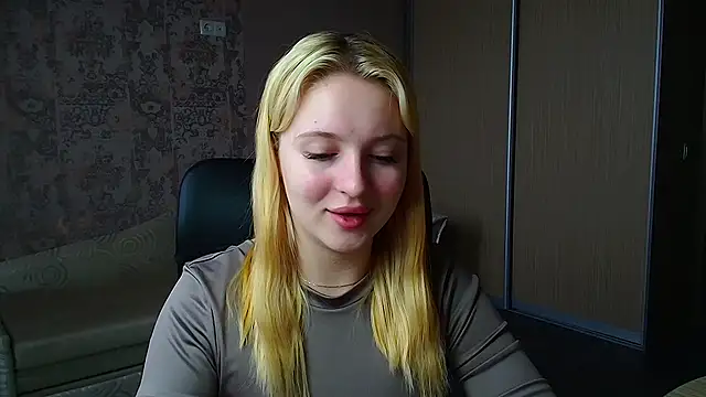 Snapshot of Milka_kiss_ chatting on February 13, 2026, 10:04 am Milka kiss online show from February 13, 2026, 10:04 am