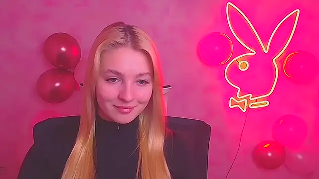 Snapshot of Milka_kiss_ chatting on February 13, 2025, 12:32 pm Milka kiss online show from February 13, 2025, 12:32 pm