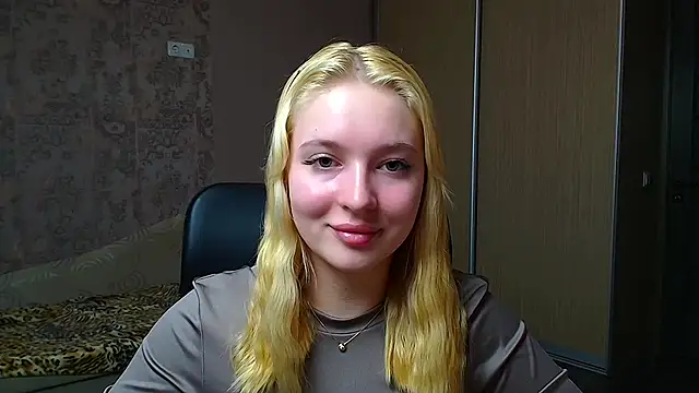 Milka kiss  online show from December 2, 2025, 6:37 am